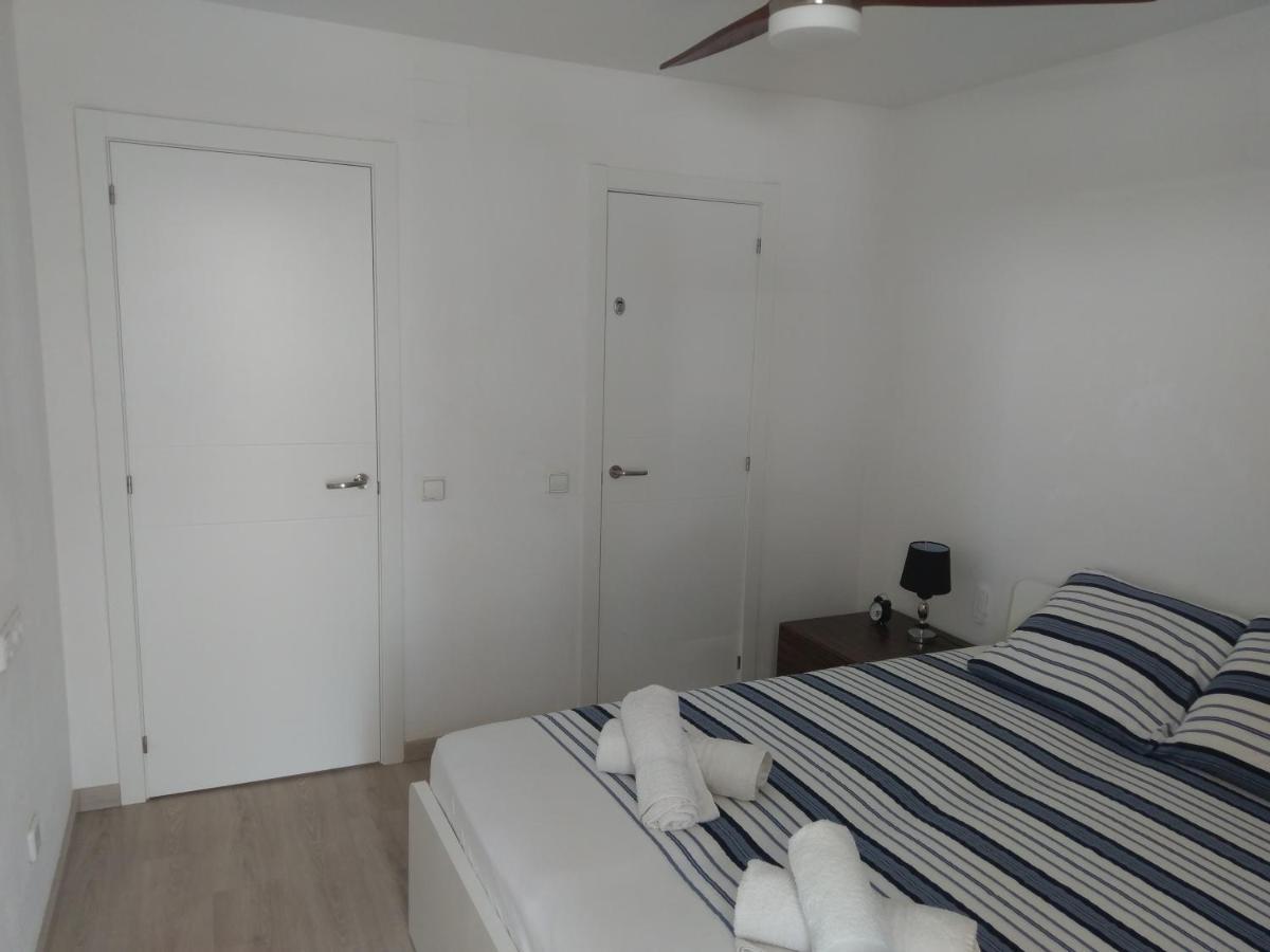 Luxury Apartment Accommodation, Next To Beach & Train Station Calella Luaran gambar