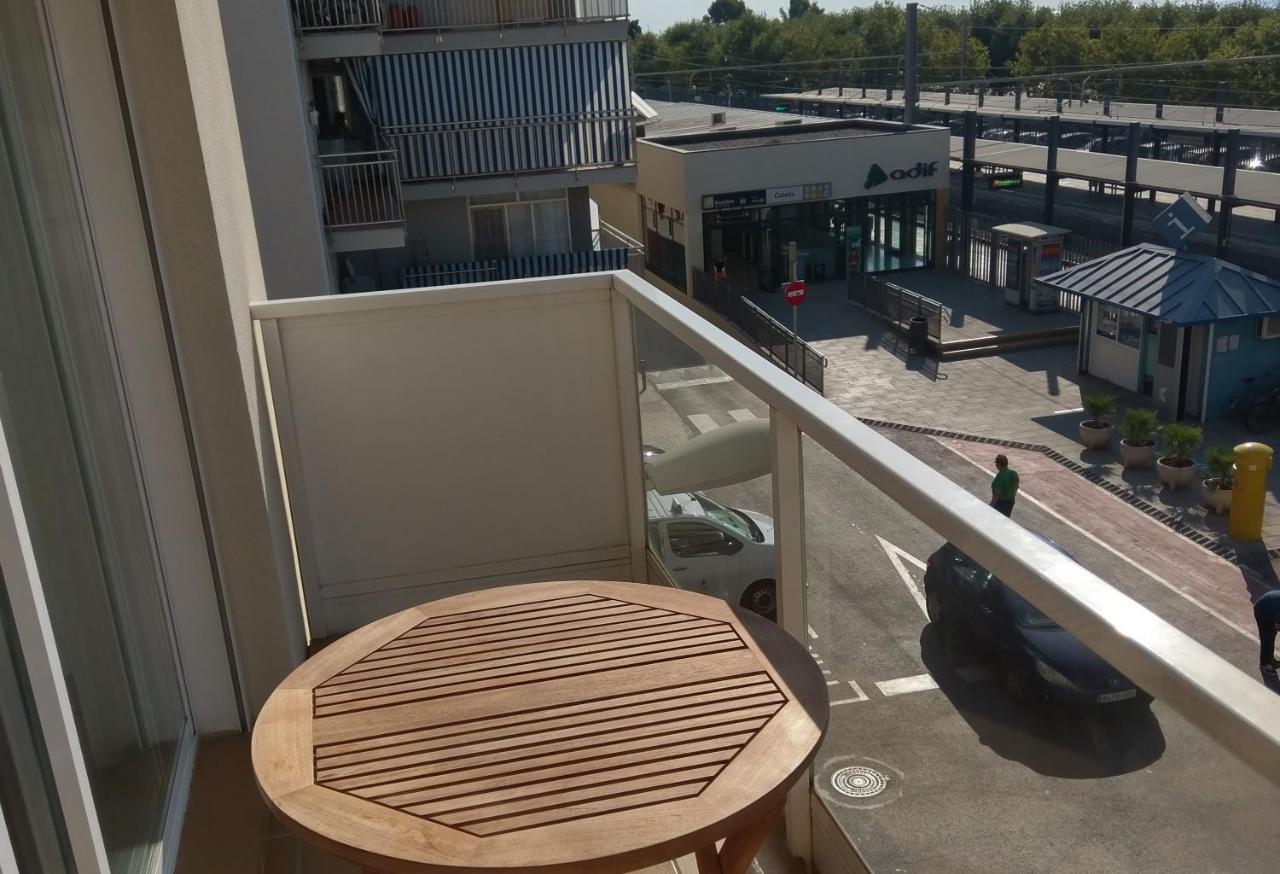 Luxury Apartment Accommodation, Next To Beach & Train Station Calella Luaran gambar